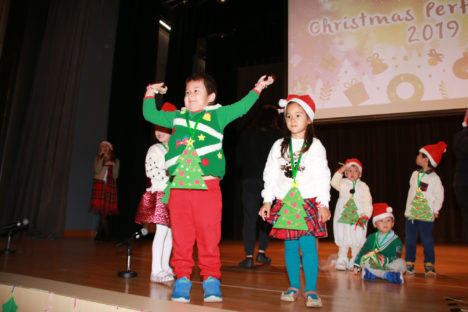 CHRISTMAS PERFORMANCE
