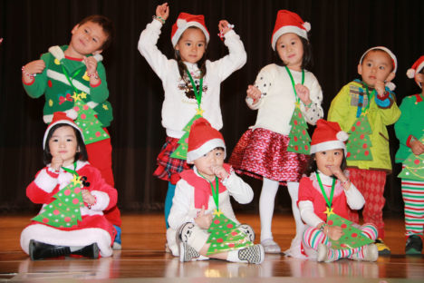 CHRISTMAS PERFORMANCE